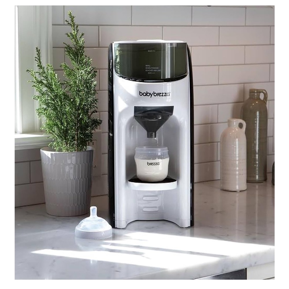 Baby Brezza Formula Pro Advanced Dispenser - Black and White